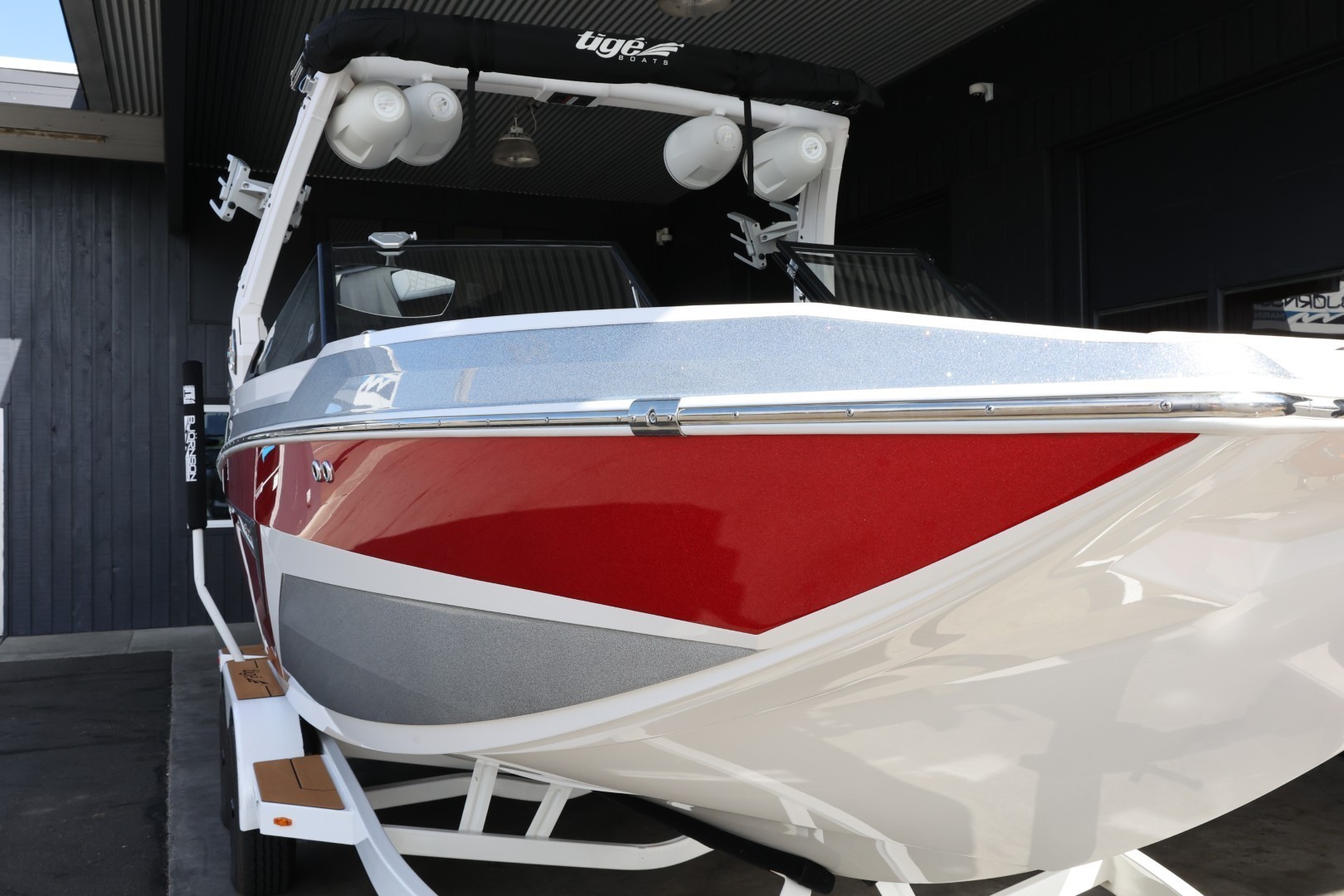 2022 Tige 22RZX Icon